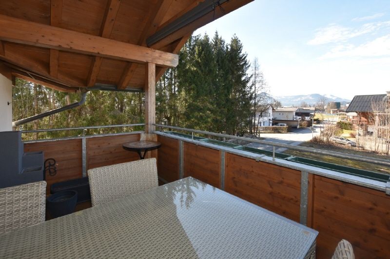 Zentrumsnahe gelegene gepflegte Dachgeschosswohnung mit Blick in St. Johann in Tirol