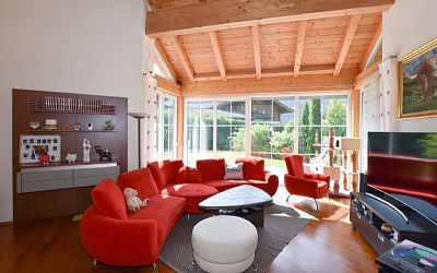 Gepflegtes Wohnhaus mit Einliegerwohnung in Naturlage