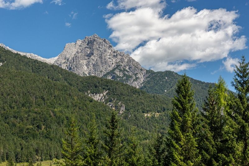 Wohnen wie im Penthouse, ergänzt um einen eigenen Garten
 in St. Ulrich am Pillersee