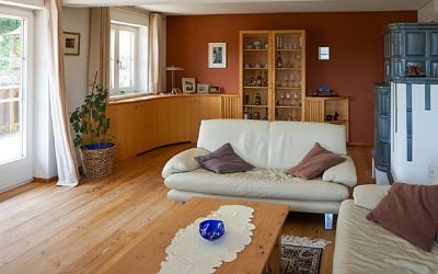 Doppelhaus mit viel Wohn- und Nutzraum und großem Potenzial in Hopfgarten zu verkaufen.