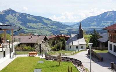 Doppelhaus mit viel Wohn- und Nutzraum und großem Potenzial in Hopfgarten zu verkaufen.