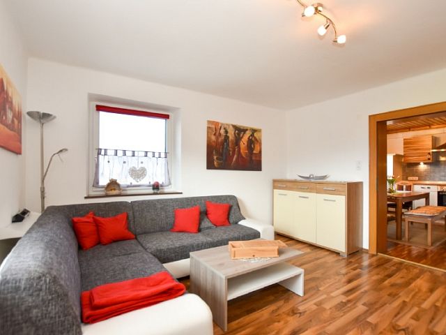 Geräumige 4-Zimmer-Wohnung in sonniger Lage von Hochfilzen