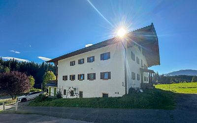 Sonniges Grundstück mit Altbestand in Westendorf zu verkaufen