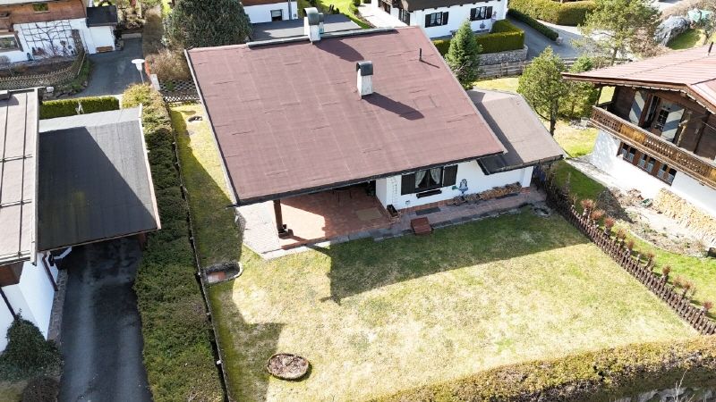 Einfamilienhaus mit schönem Garten in Kitzbühel zu verkaufen