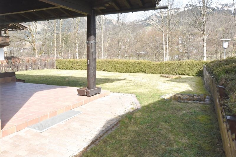 Einfamilienhaus mit schönem Garten in Kitzbühel zu verkaufen