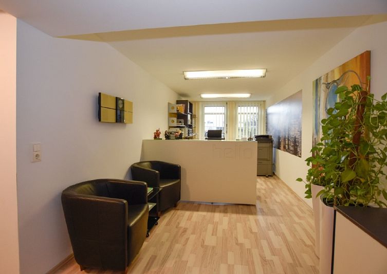 Moderne Büroeinheit in bester Lage