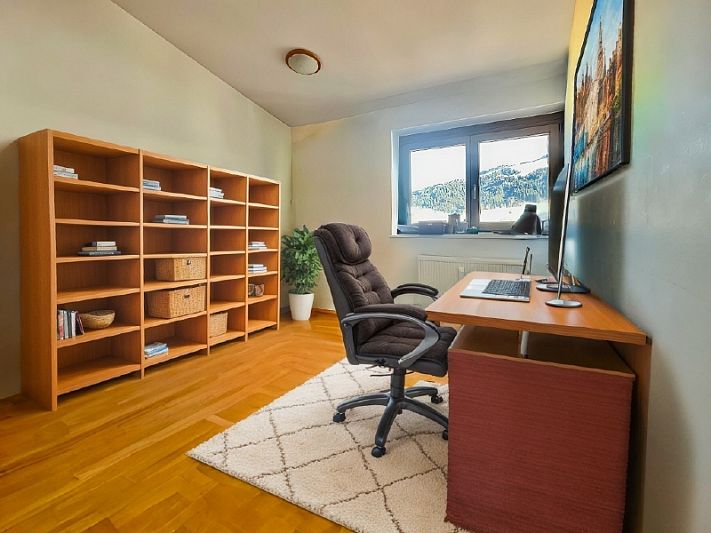 Dachgeschoß Wohnung mit Panoramablick