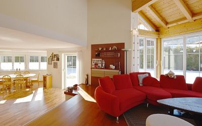 Gepflegtes Wohnhaus mit Einliegerwohnung in Naturlage