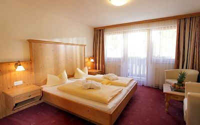 4* Sterne Plus Hotel in den Kitzbüheler Alpen zu verkaufen