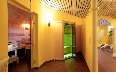 4* Sterne Plus Hotel in den Kitzbüheler Alpen zu verkaufen