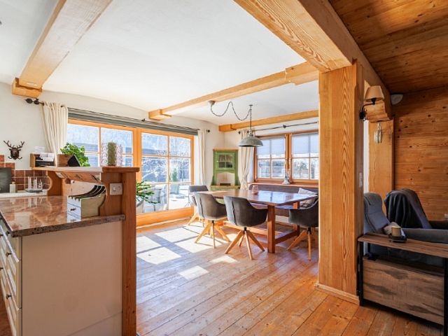 Einfamilienhaus mit Einliegerwohnung (touristisch vermietbar) im Tiroler Stil in Brixen im Thale zu verkaufen