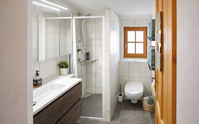 Einfamilienhaus mit Einliegerwohnung (touristisch vermietbar) im Tiroler Stil in Brixen im Thale zu verkaufen