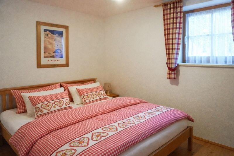 Einfamilienhaus mit Einliegerwohnung (touristisch vermietbar) im Tiroler Stil in Brixen im Thale zu verkaufen