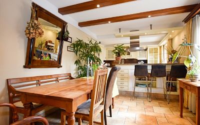 Kauf Wohnhaus mit Geschäfts-/ Büro- und Lagerflächen in Kössen