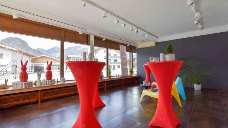 Kauf Wohnhaus mit Geschäfts-/ Büro- und Lagerflächen in Kössen