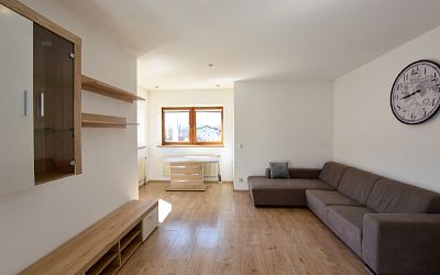 Zentral wohnen in St. Johann in Tirol – charmante 4-Zimmer-Wohnung mit Balkon