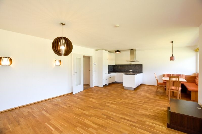 Neuwertige entzückende Wohnung in sonniger Lage in Erpfendorf