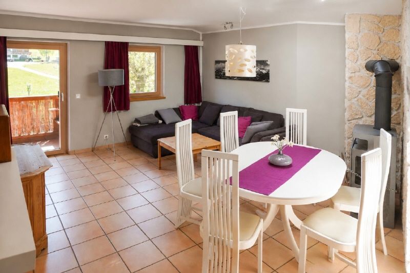 Große sonnige und ruhige Wohnung mit 3 Schlafzimmer in Itter