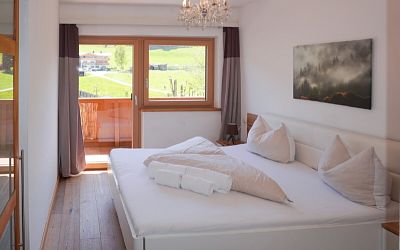 Große sonnige und ruhige Wohnung mit 3 Schlafzimmer in Itter