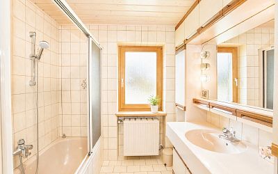 Gepflegtes Wohnhaus in sonniger Ortsrandlage von St. Johann in Tirol