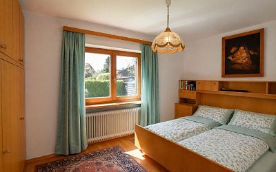Gepflegtes Wohnhaus in sonniger Ortsrandlage von St. Johann in Tirol
