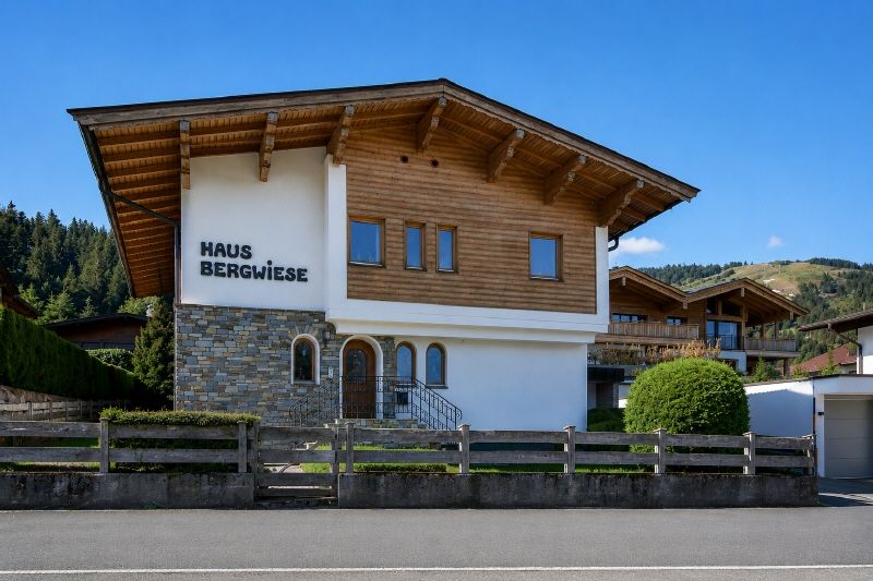 Freizeitwohnsitz - Mehrfamilienhaus Ellmau