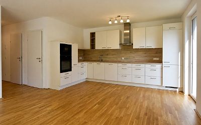 Miete: Attraktive Gartenwohnung in ruhiger und sonniger Lage in Erpfendorf