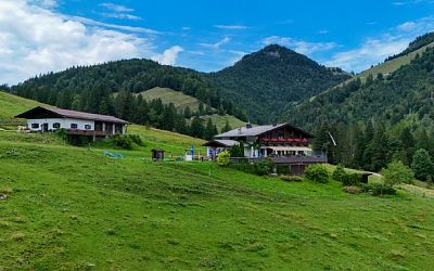 Berggasthof bestens eingeführt mit viel Potenzial in Kössen zu verkaufen