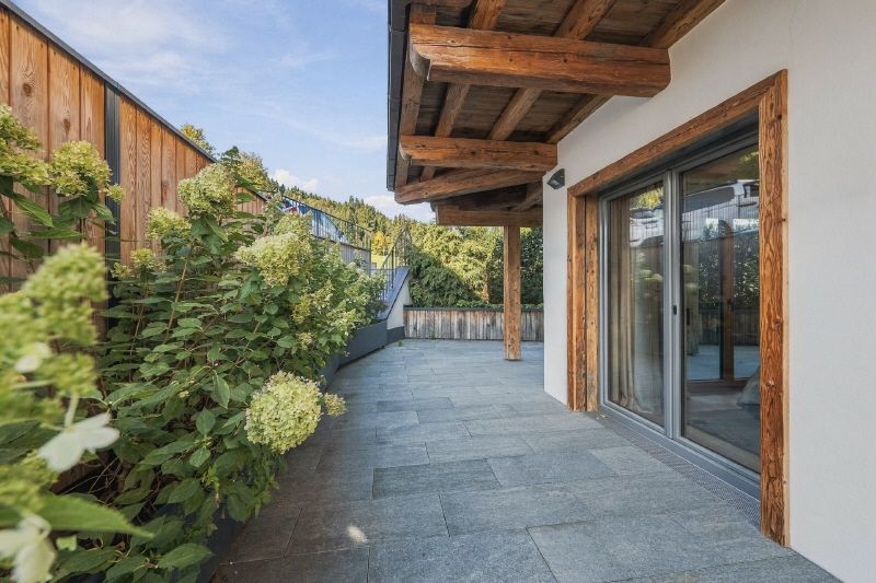 Luxoriöse Alpin-Lodge-Suite "Streif"