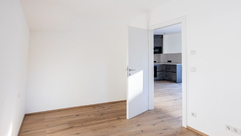Miete: Neubau-Erdgeschosswohnung in bester Lage in St. Johann in Tirol