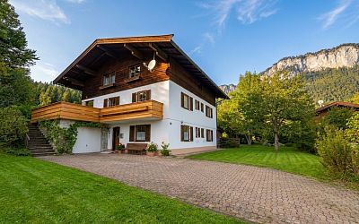 Kaiserliches Grundstück mit Altbestand