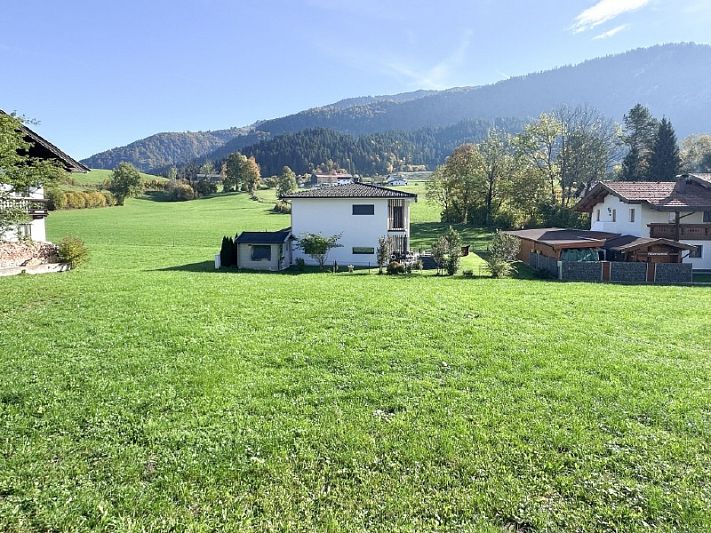 Sonniges Baugrundstück in zentraler Dorflage von Schwendt